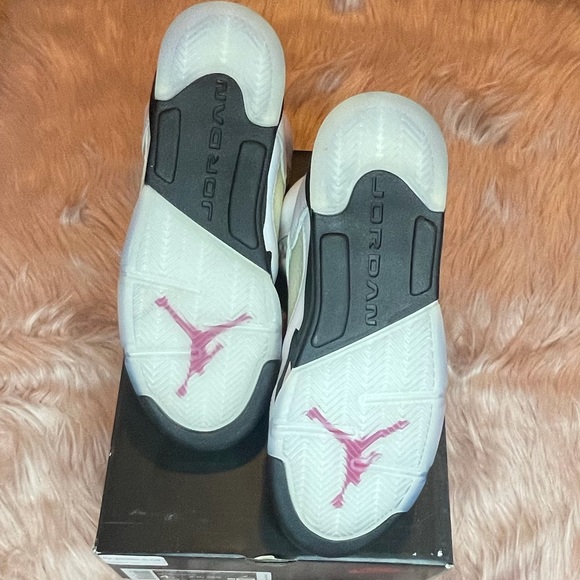 Fire red Jordan retro 5🌹 - Picture 3 of 3